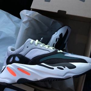 Yeezy 700 waverunner